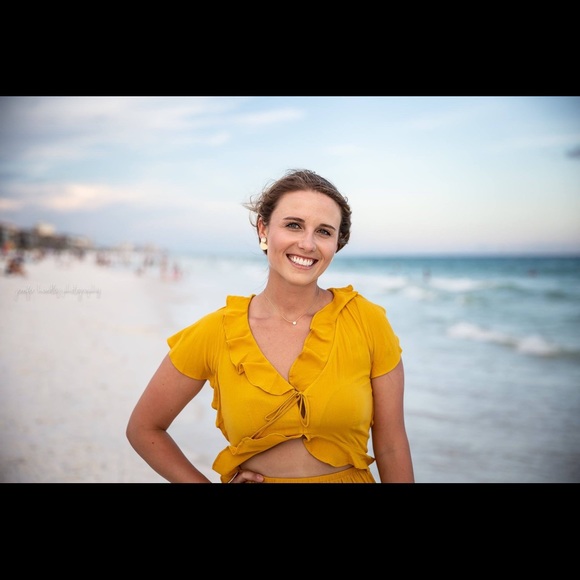 Gorgeous yellow Express maxi dress - Picture 2 of 5